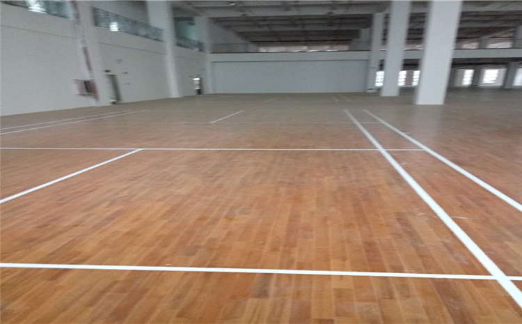 籃球場(chǎng)木地板有什么作用？